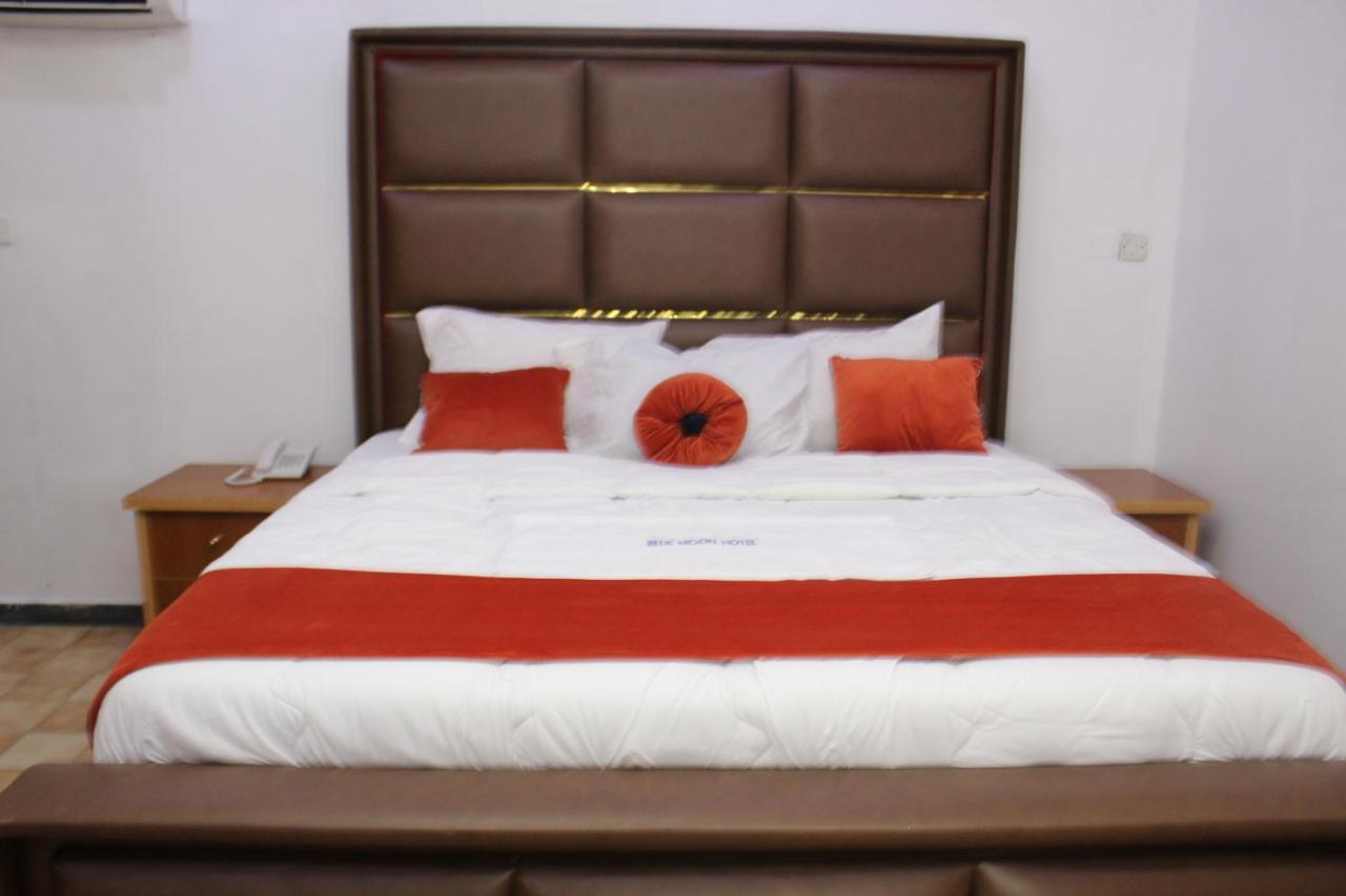 Blue Moon Hotels Victoria Island Lagos Esterno foto
